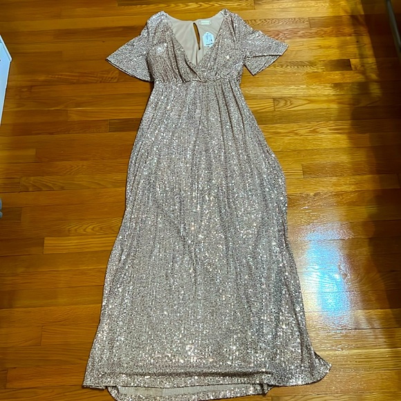 Floor length sequined dress from altard state. - Picture 1 of 3